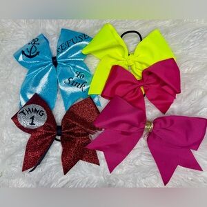 🍓6/$15🍓 Lot of 5 Cheerleading Bows